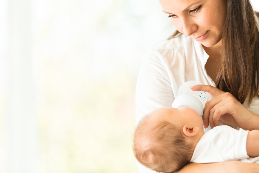 the best way to feed a baby