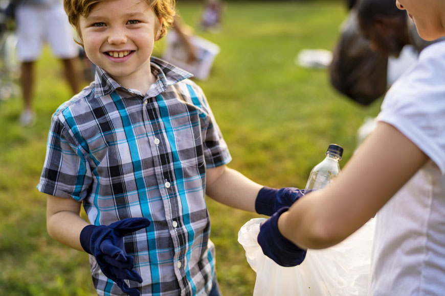 5 Ways To Encourage Your Child To Give Back To The Community 