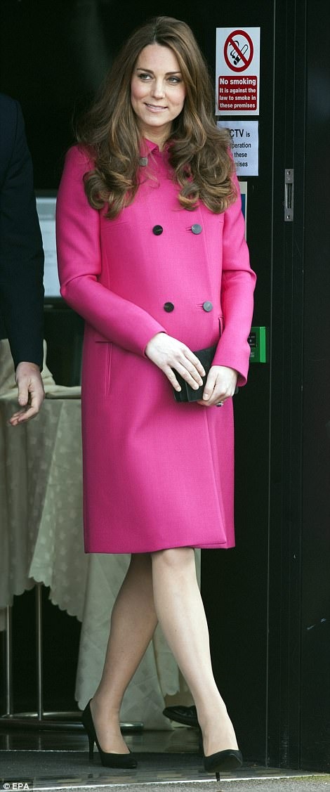 She looked absolutely stunning in this hot pink Mulberry coat She looked absolutely stunning in this hot pink Mulberry coat