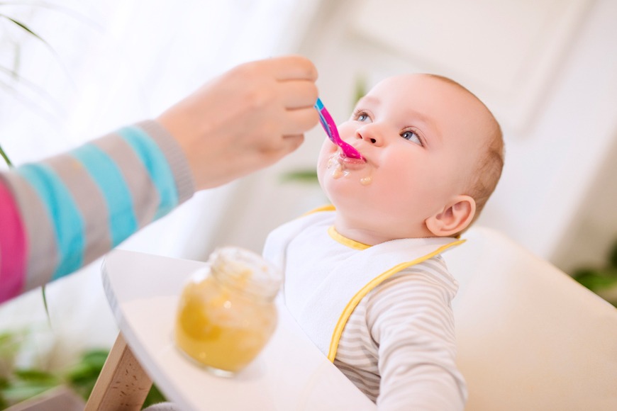 Signs Your Baby Is Ready For Solid Food Signs Your Baby Is Ready For Solid Food