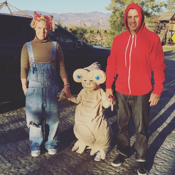 Celebrity family Halloween costume ideas Celebrity family Halloween costume ideas