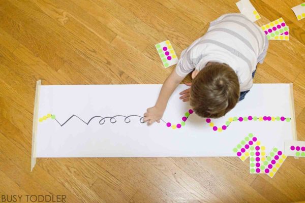 Activities To Keep Your Toddler Busy Activities To Keep Your Toddler Busy