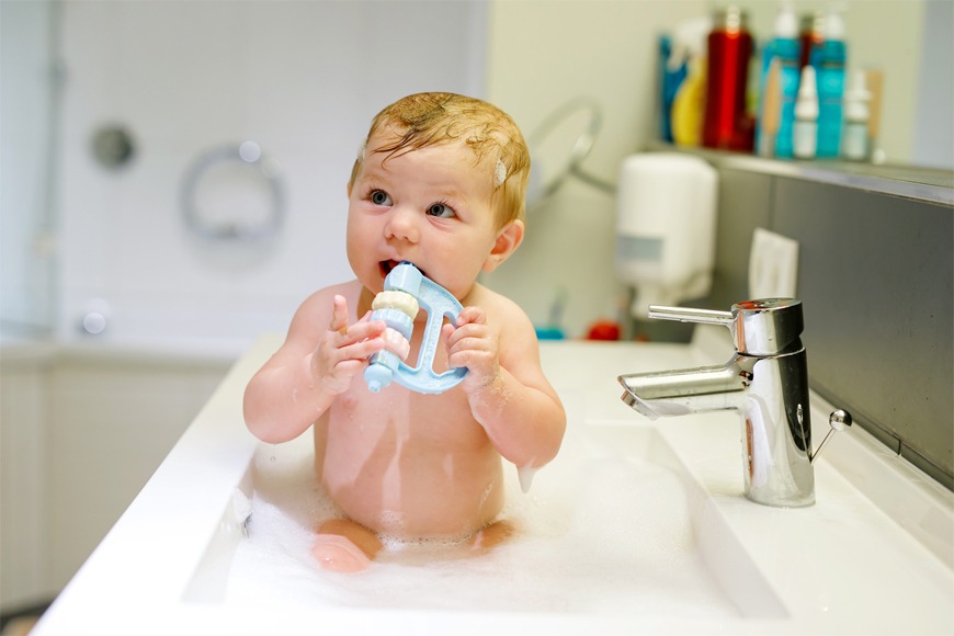 bathe your baby bathe your baby