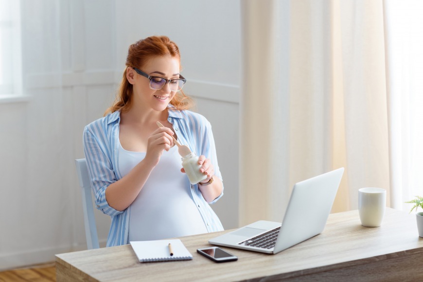 A balanced diet throughout pregnancy is important A balanced diet throughout pregnancy is important