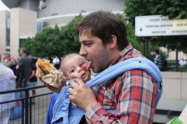 Why Dads Shouldn't Be Left Alone With Children - in Pictures 