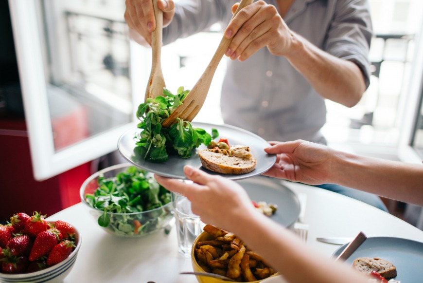 How to encourage your kids to eat better How to encourage your kids to eat better