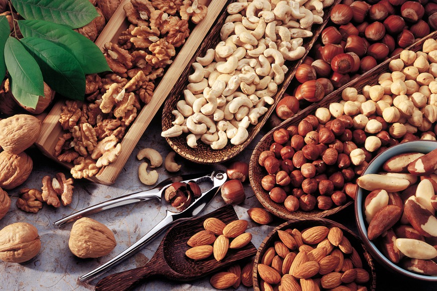 5 Most Common Foods To Avoid During Breastfeeding 5 Most Common Foods To Avoid During Breastfeeding