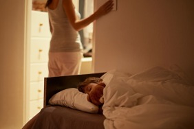 كيف تعالجين اضطرابات النوم عند طفلك 