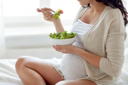 الأطعمة الجيدة يجب تناولها الطعام أثناء الحمل