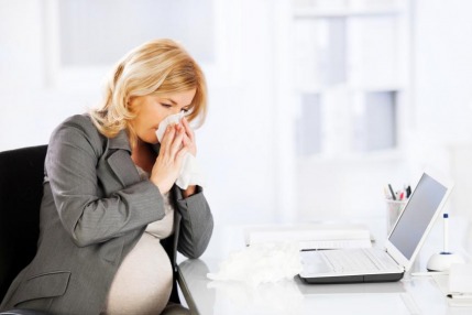 How To Keep Your Pregnancy A Secret When You Have Morning Sickness